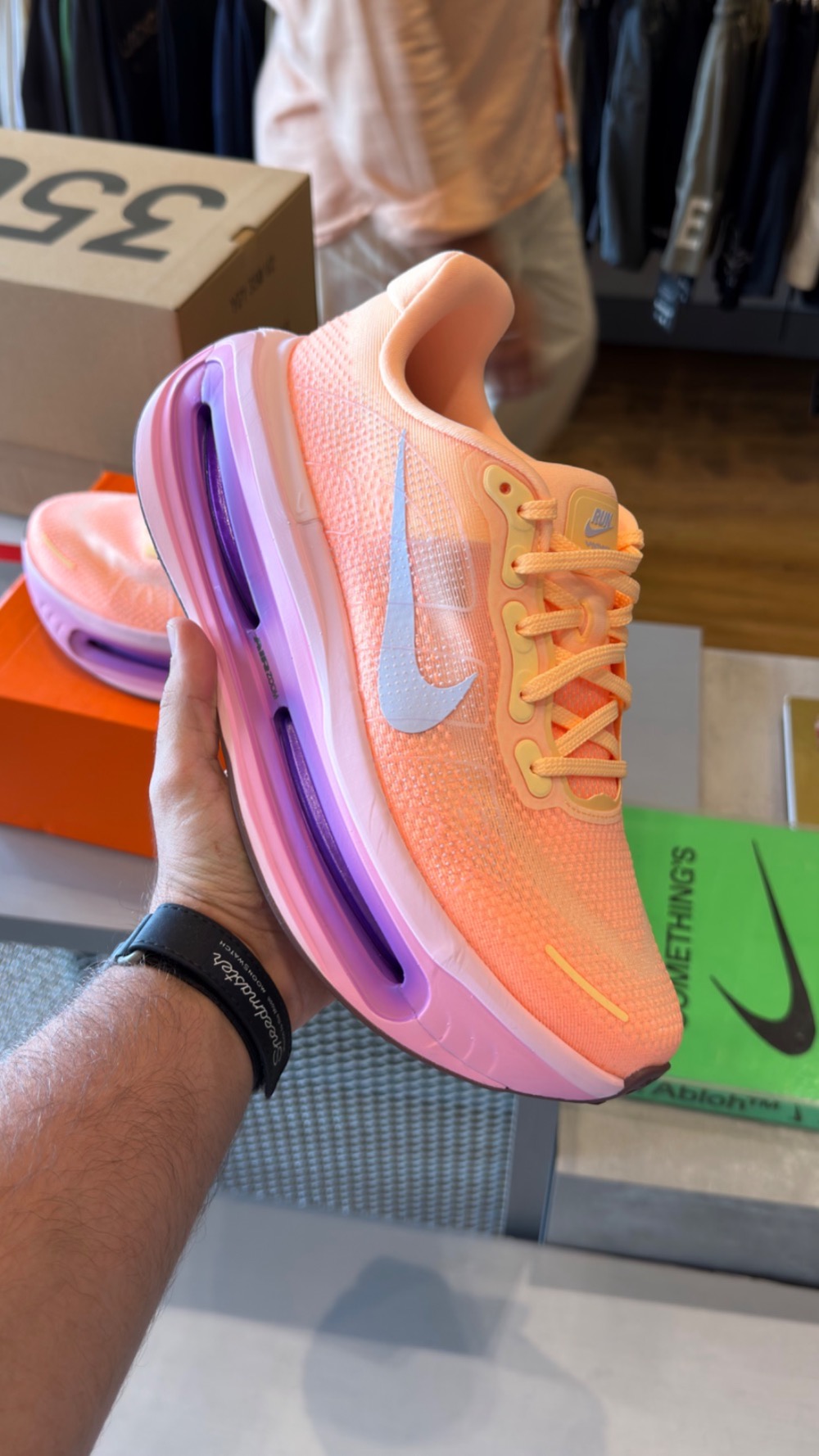 Nike Vomero Premium Tangerine Tint Feminino — 42, Novo