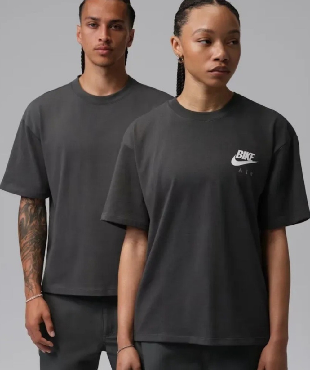 Nigel Sylvester x Air Jordan Camiseta Bike Air Black — G, Novo
