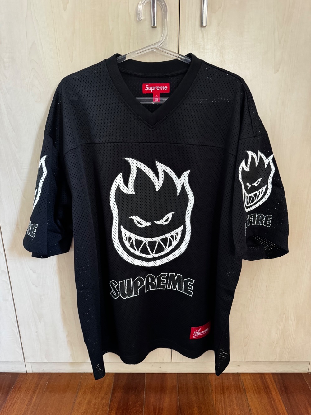 Spitfire x Supreme Camiseta Football Jersey Black SS26-W17 — G, Novo