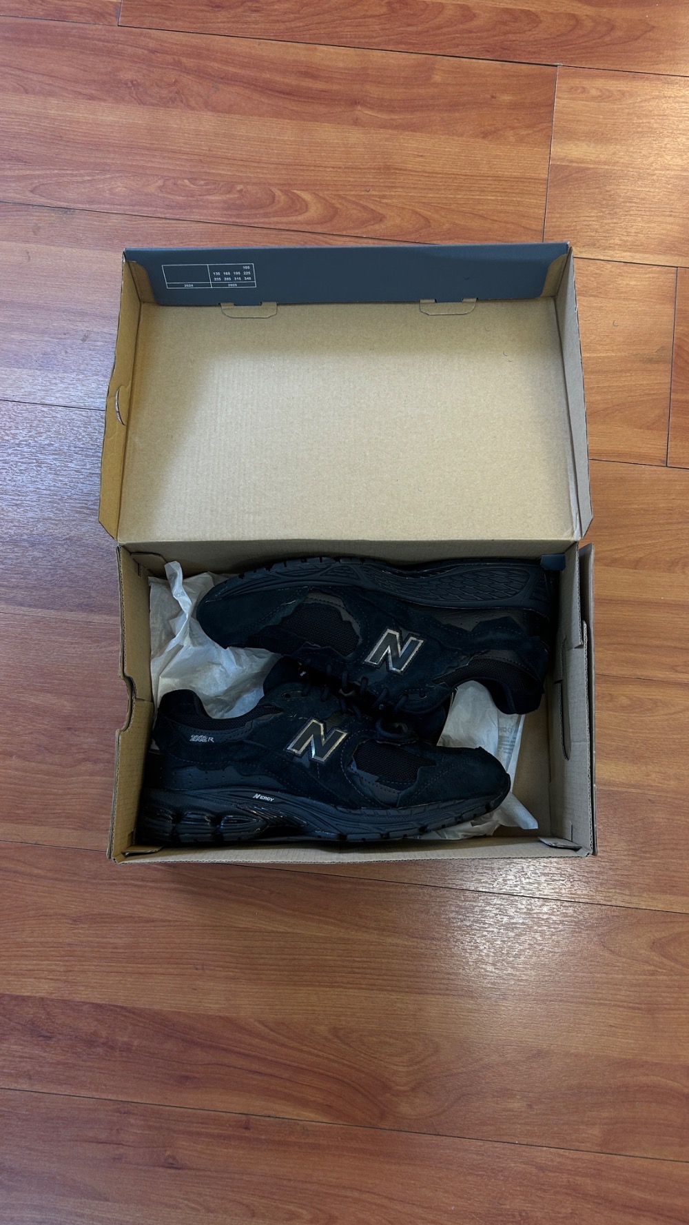 New Balance 2002R Protection Pack Black — 39, Novo