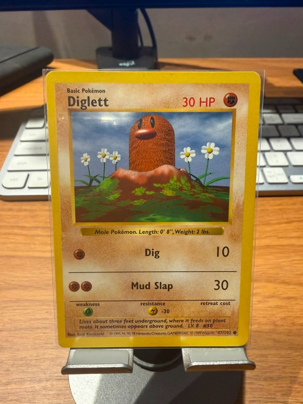 Diglett (47/102) Base Set Pokémon TCG — Moderately Played, Usado