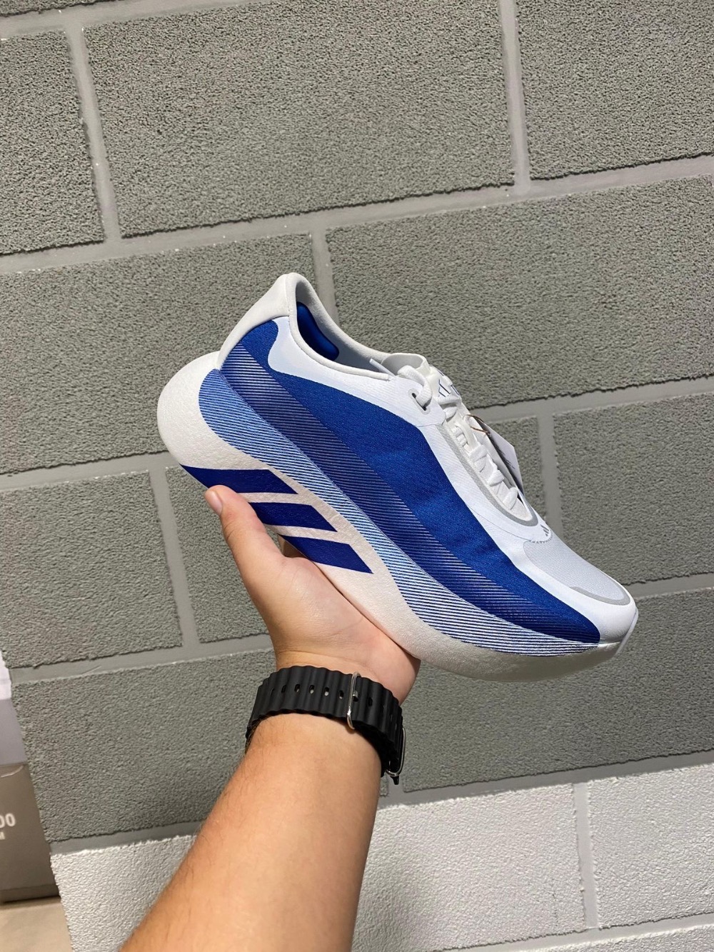 adidas Hyperboost Edge Cloud White Equipment Blue Zero Metalic — 36 / 37 / 38 / 39 / 42, Novo