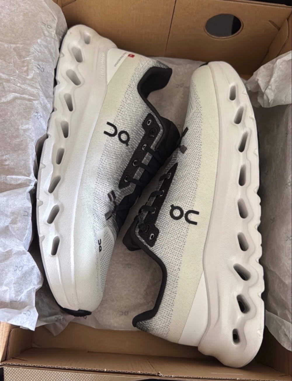 On Running Cloudtilt Black Ivory — 41, Novo