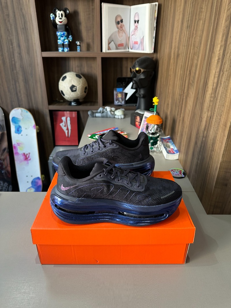 Foto 4 de Nike Vomero Premium Gridiron — 42, Novo
