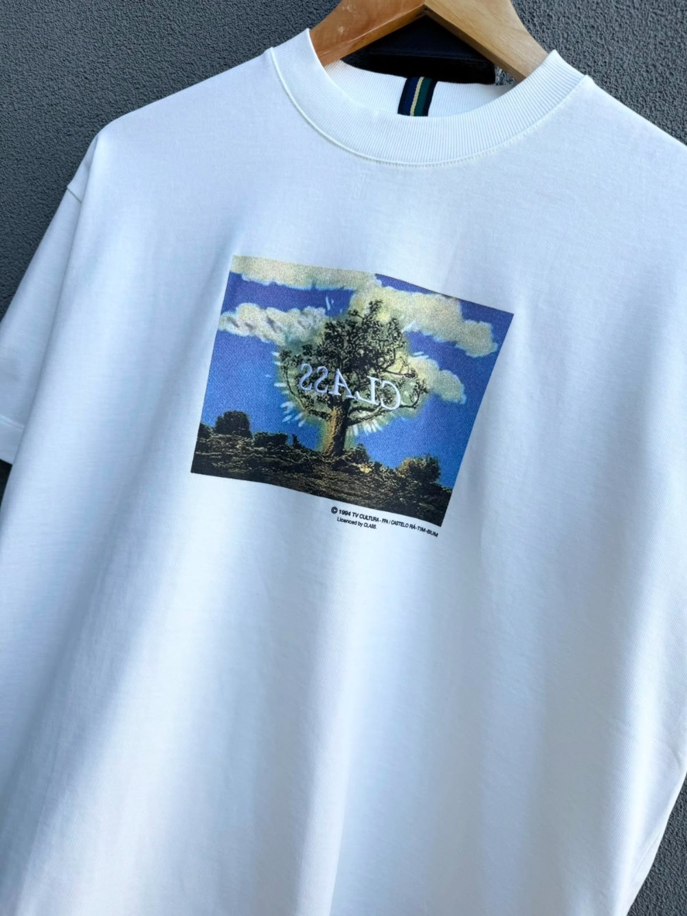 Castelo Rá-Tim-Bum x Class Camiseta Árvore Off White — G / XG / XXG, Novo