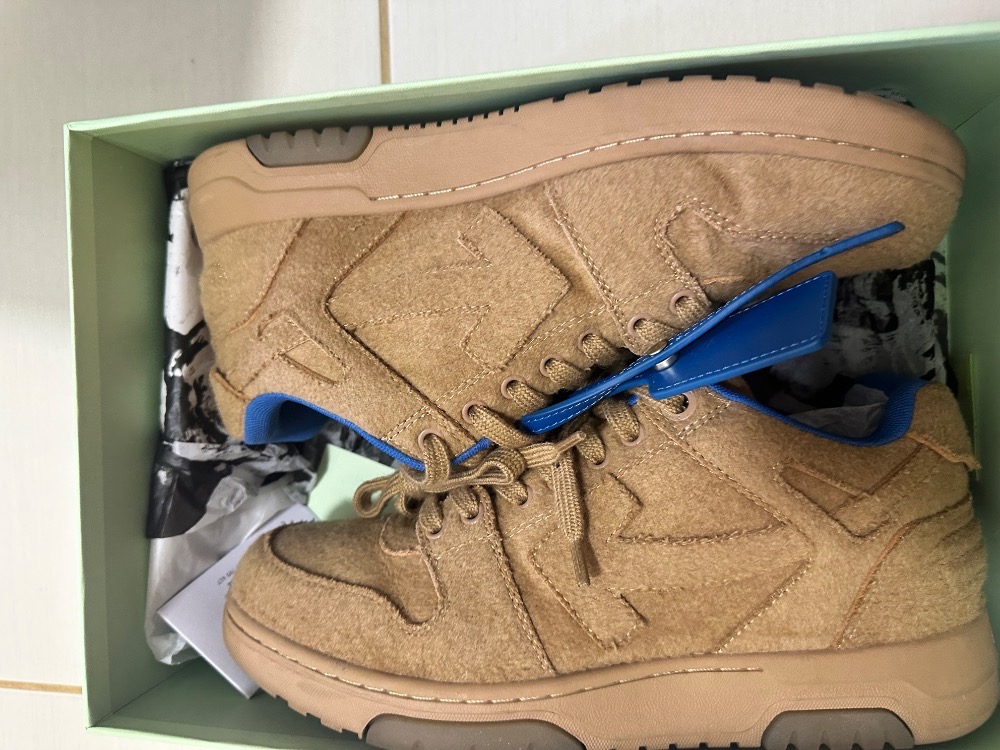 Off-White Out Of Office OOO Low Tops Camel Blue Wool — 41, Usado