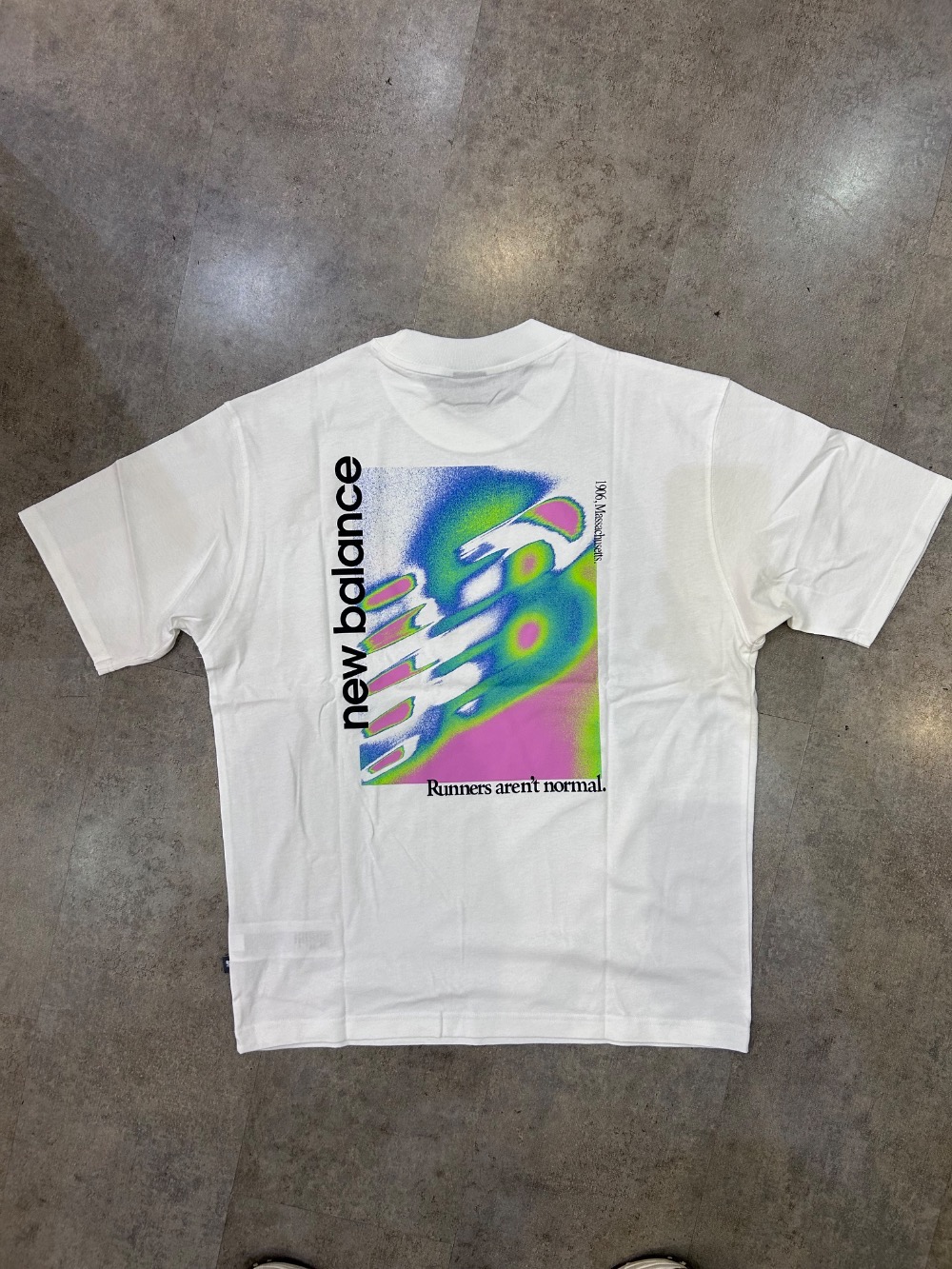 Camiseta New Balance Classic Tri-Logo Heat Map White — P / M / XG, Novo