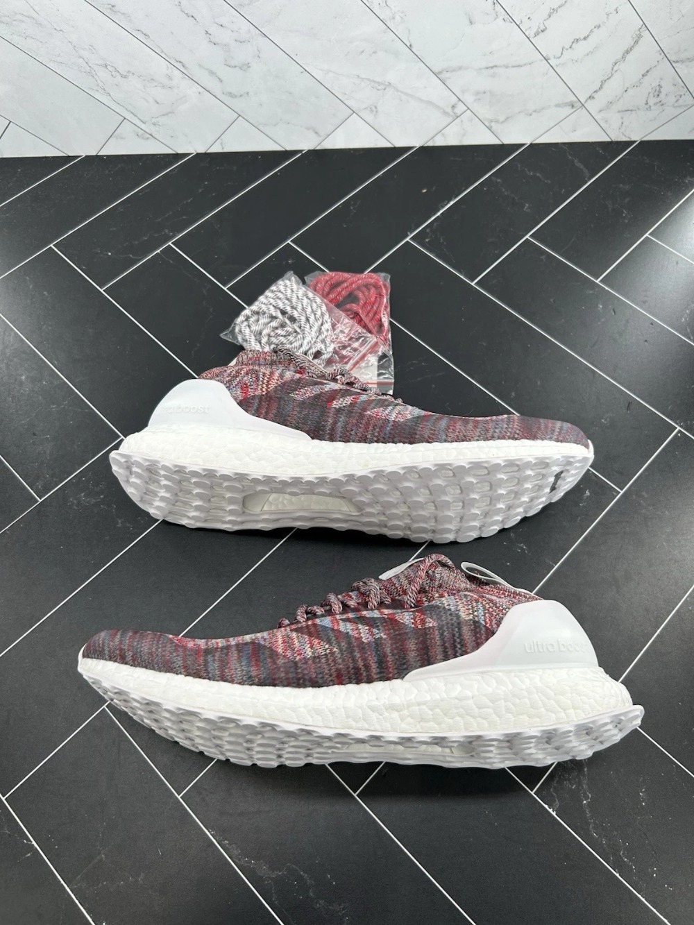 Kith x adidas UltraBoost Mid Aspen — 36, Novo