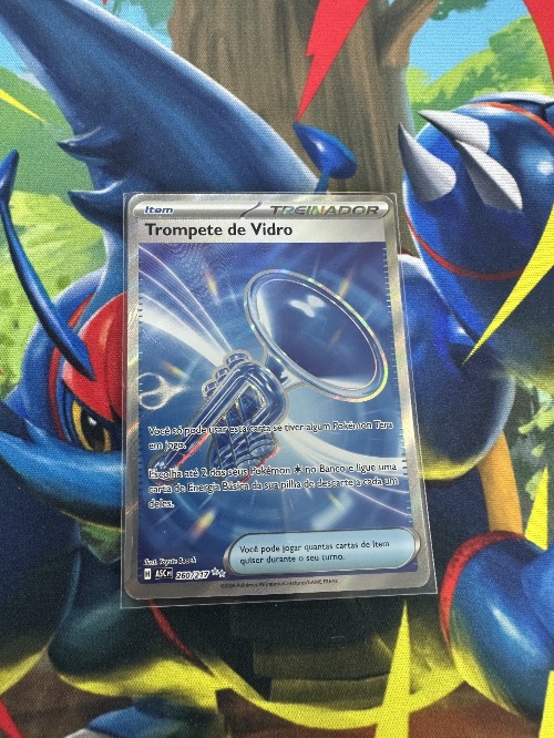 Trompete de Vidro (260/217) Heróis Excelsos Pokémon TCG — Lightly Played, Usado