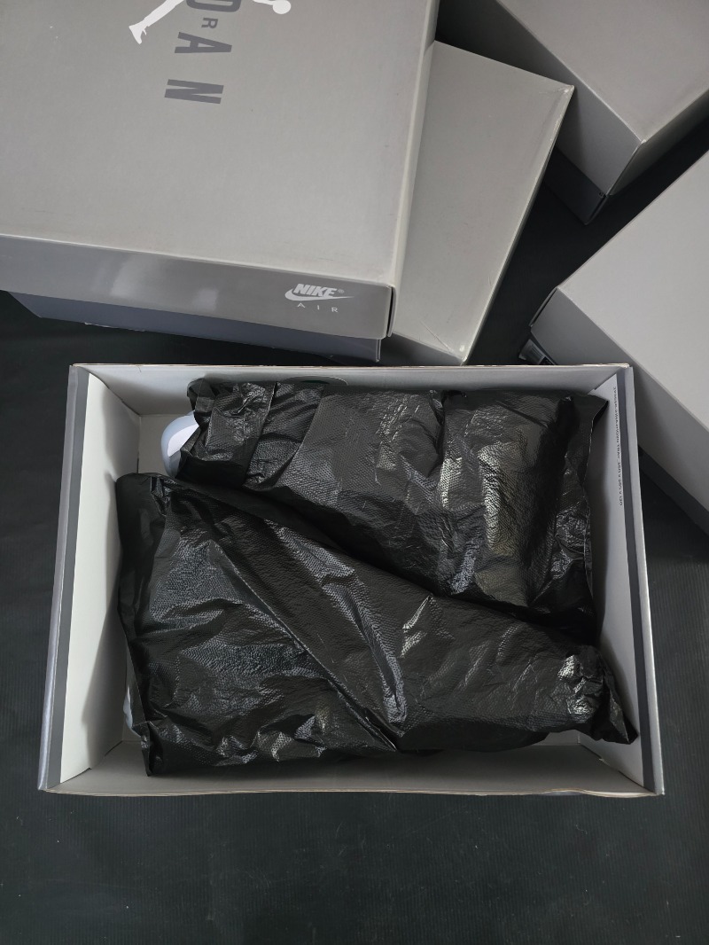 Foto 3 de Air Jordan 11 Cool Grey — 41, Novo