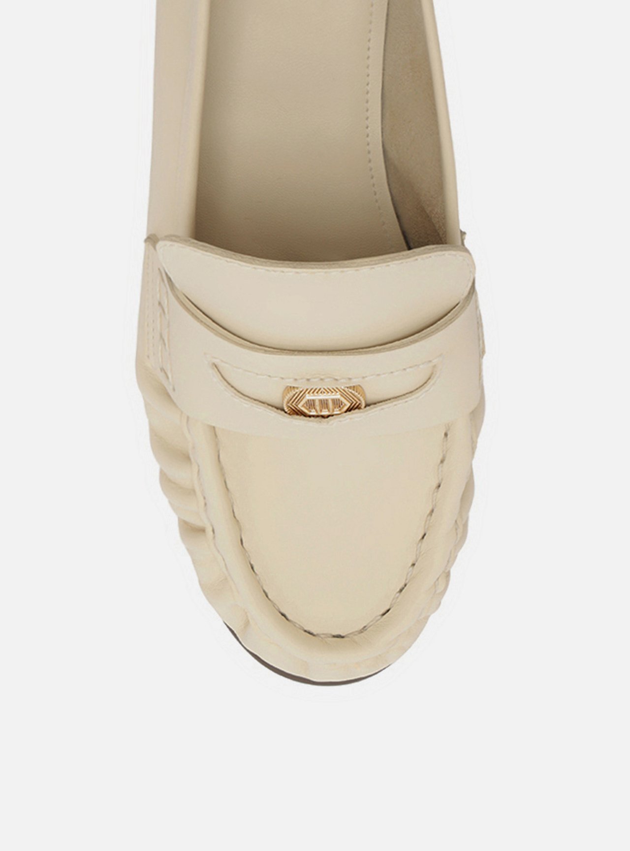 Foto 5 de Mocassim Off White Couro Salto Bloco Metais