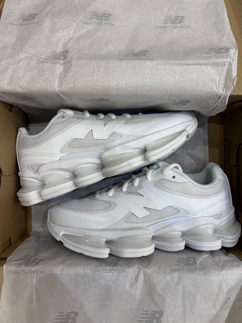 New Balance 2000 Abzorb White — 35 / 37 / 38 / 39 / 40, Novo