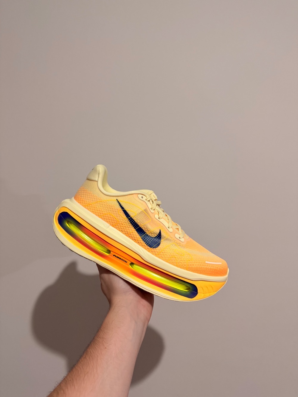 Nike Vomero Premium Alabaster — 40.5, Novo
