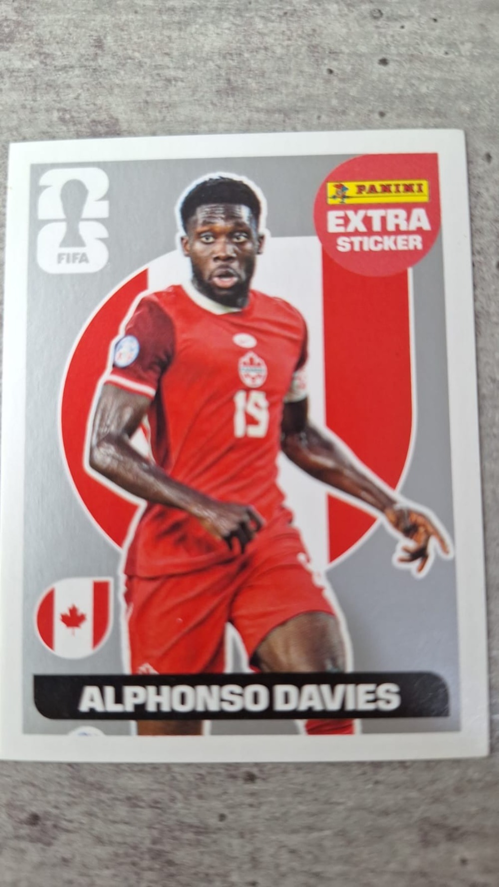 Figurinha Panini Alphonso Davies Legend Prata FIFA World Cup 2026 — Near Mint, Novo