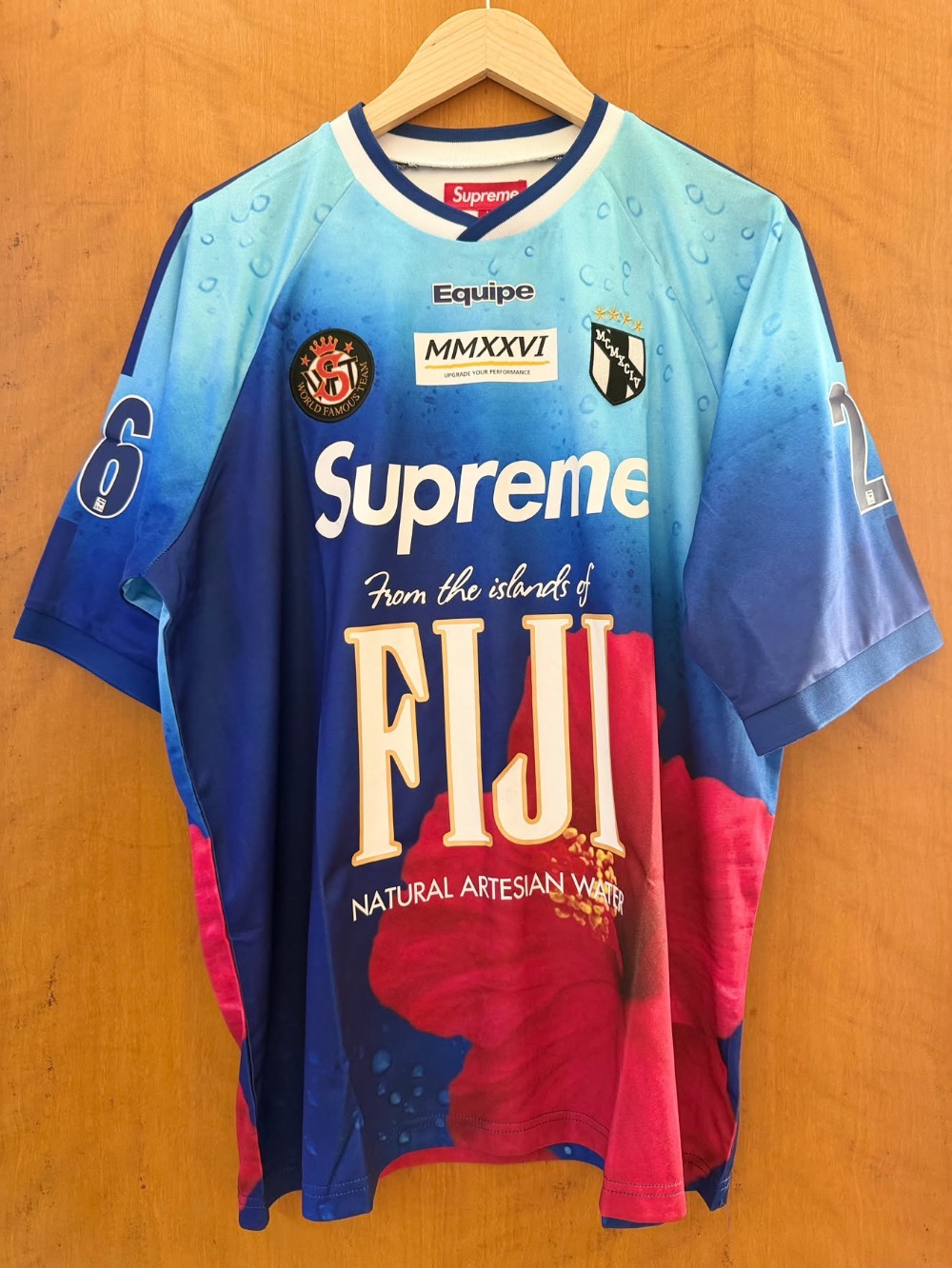 Fiji x Supreme Camiseta Soccer Jersey Multicolor SS26-W9 — G, Novo