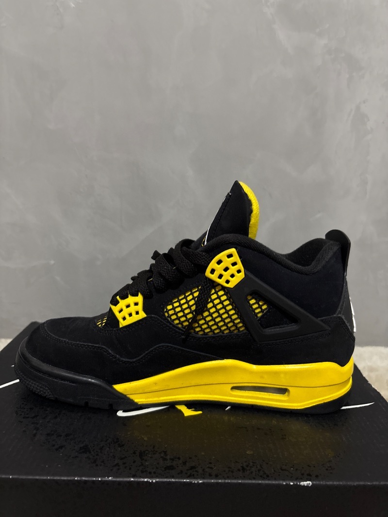 Foto 2 de Air Jordan 4 GS Thunder — 38, Usado