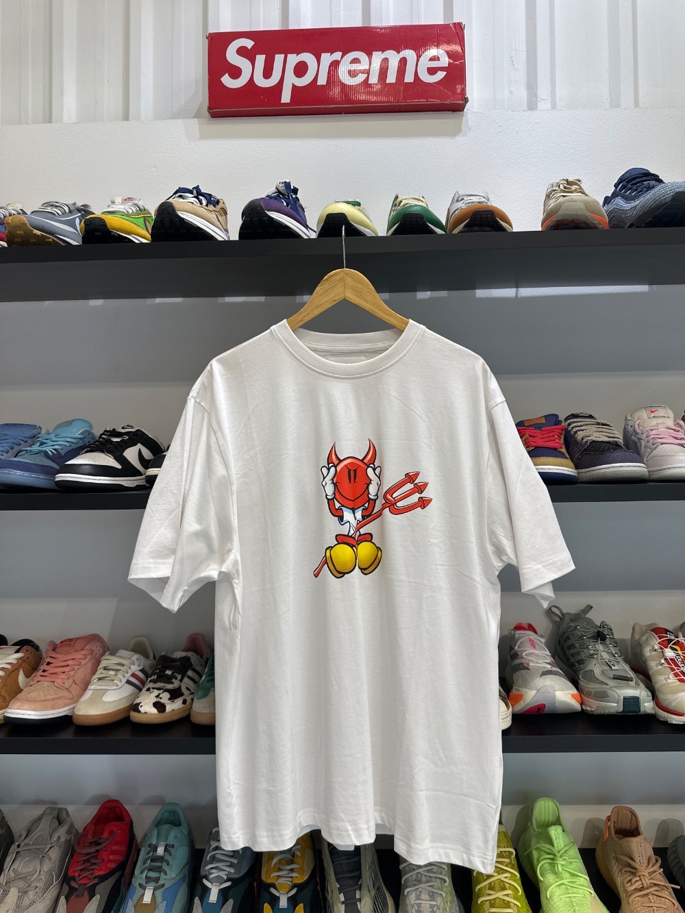 World Industries x Palace Camiseta Devil White — XG, Novo