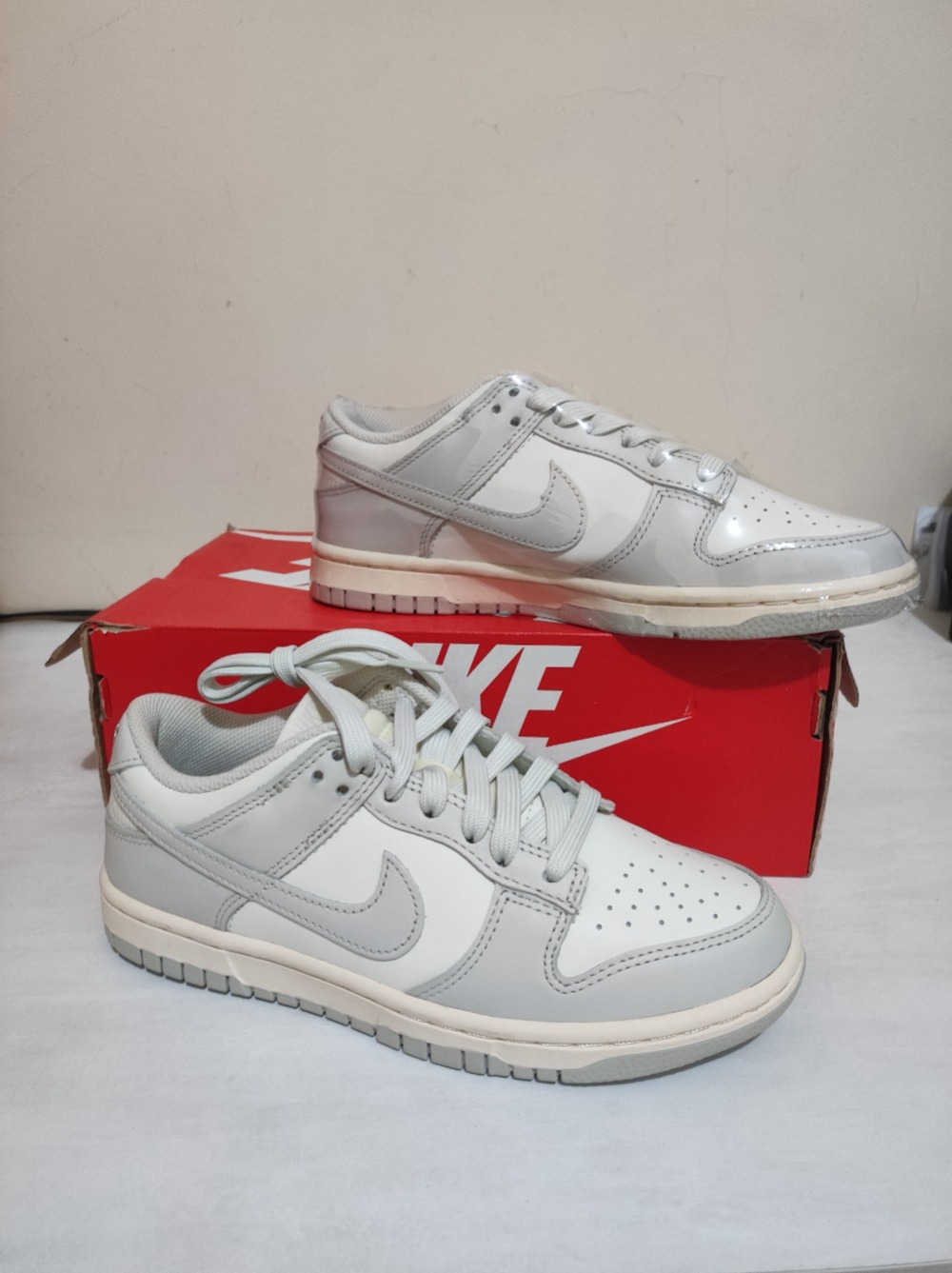 Nike Dunk Low Light Bone — 35, Novo
