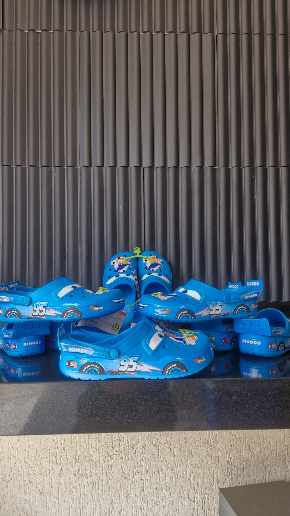 Cars x Crocs Crocband Lightning McQueen Dinoco Blue — 41, Novo
