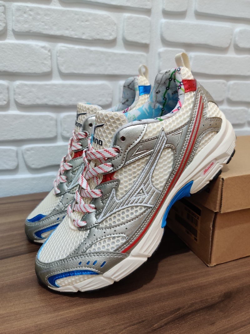 Foto 3 de Mizuno MXR Osaka Pack Pristine High Risk Red Blue Pace — 42, Novo