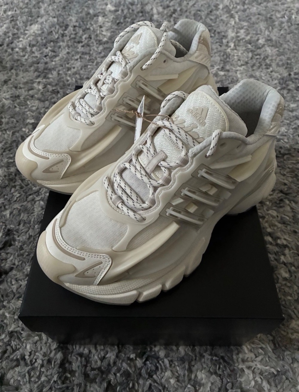 Pharrell Williams x adidas Adistar Jellyfish Chalk White — 40, Novo