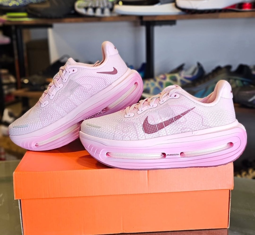 Nike Vomero Premium Pink Foam Light Magenta Feminino — 34 / 35 / 35.5 / 36 / 37 / 37.5 / 38 / 39 / 39.5 / 40, Novo