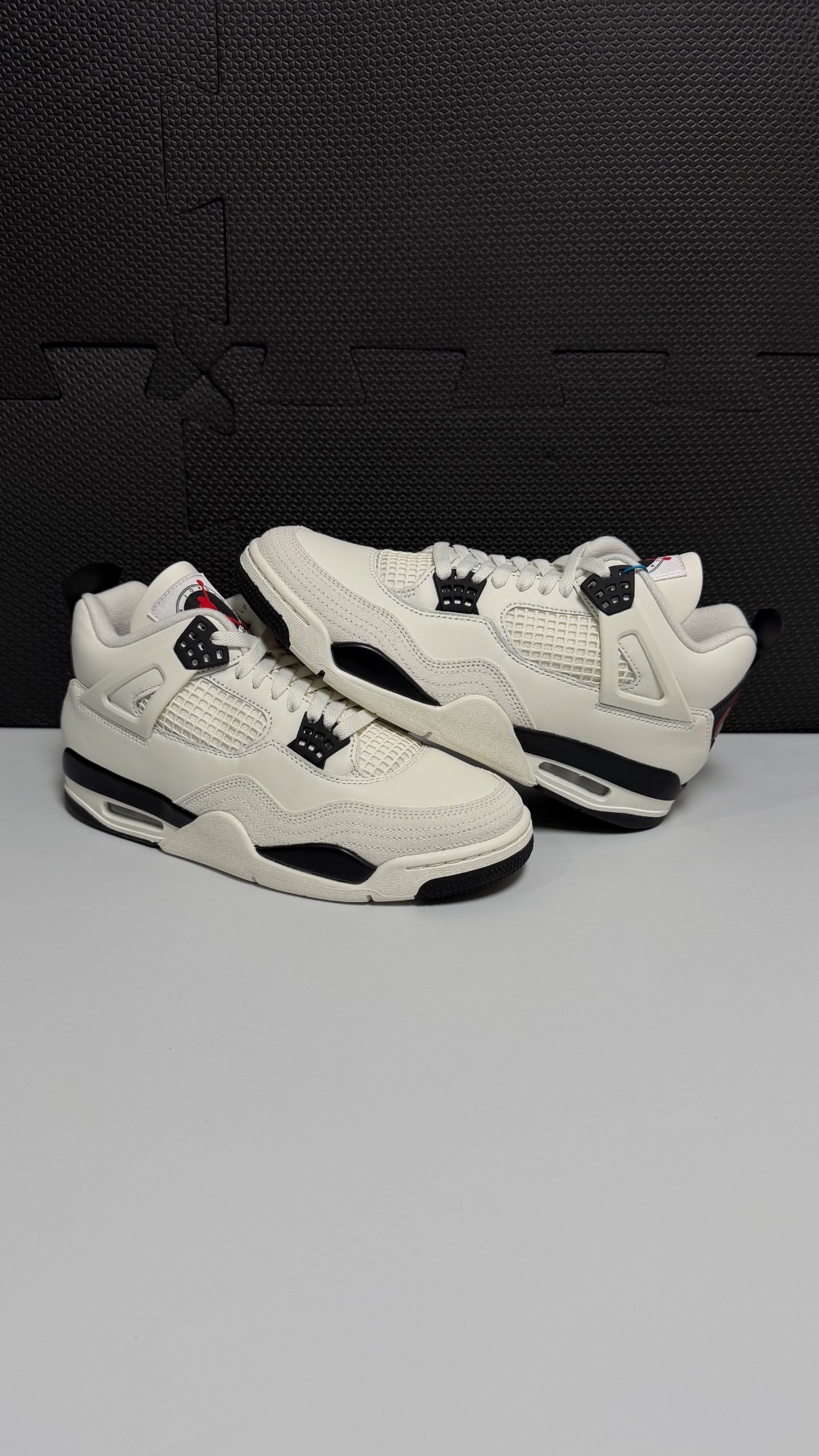 Air Jordan 4 Flight Club — 40.5, Novo