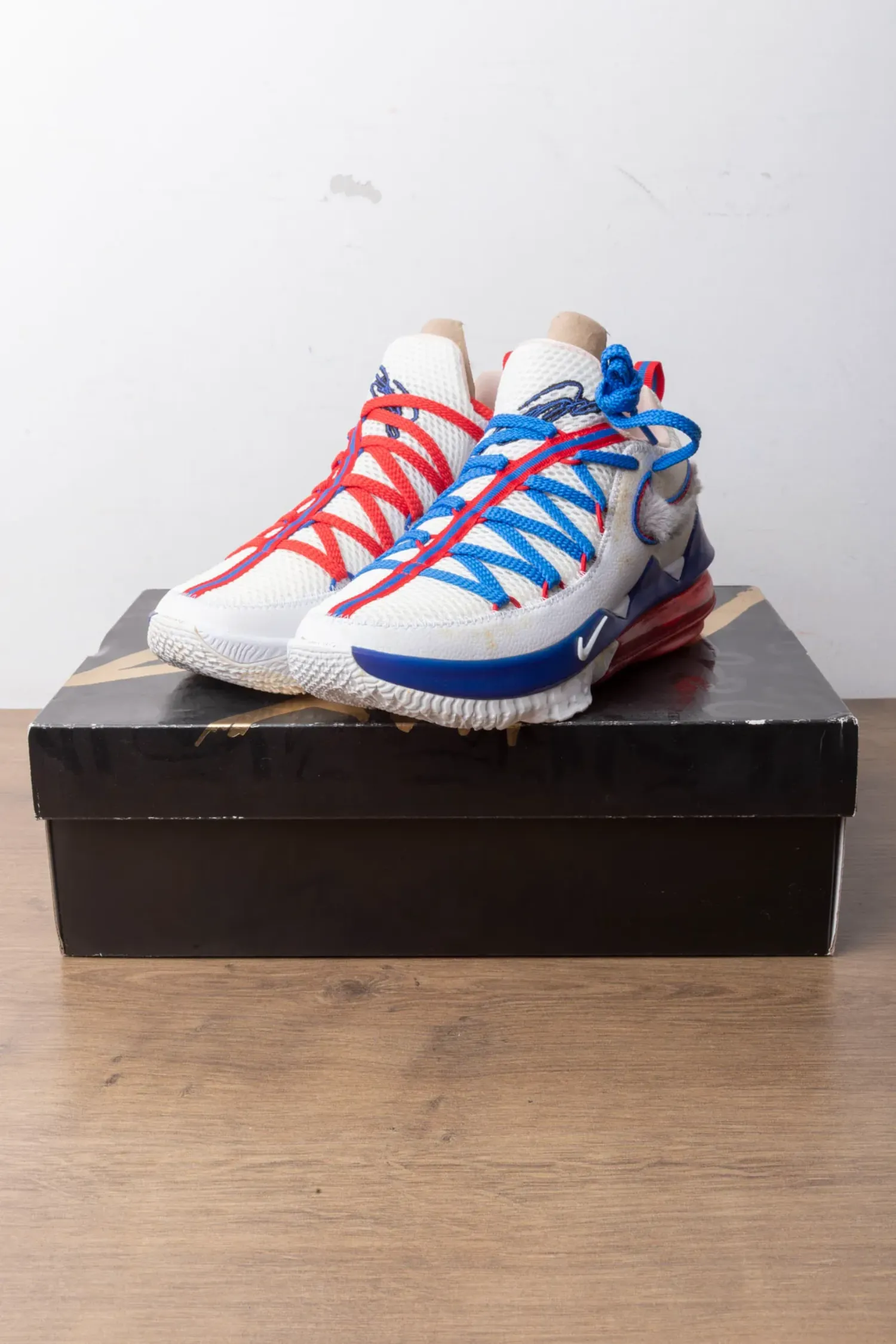 Nike LeBron 17 Low Tune Squad — 37, Novo