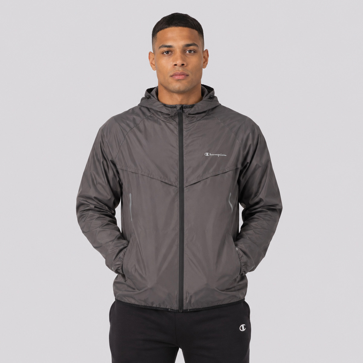 Jaqueta Corta Vento Champion Light Mini Script Cinza