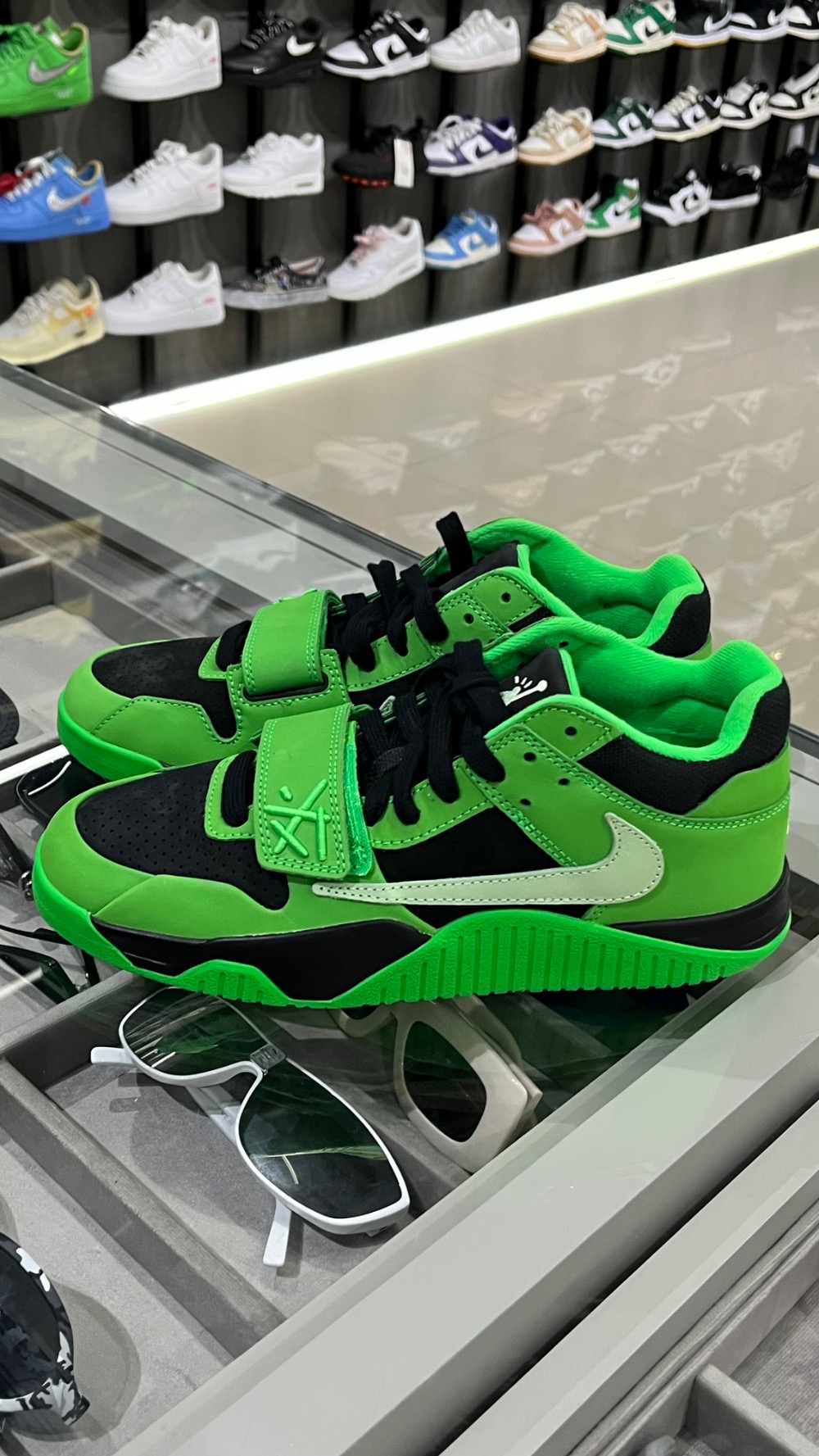 Travis Scott x Jordan Jumpman Jack TR Green Spark — 39.5, Novo
