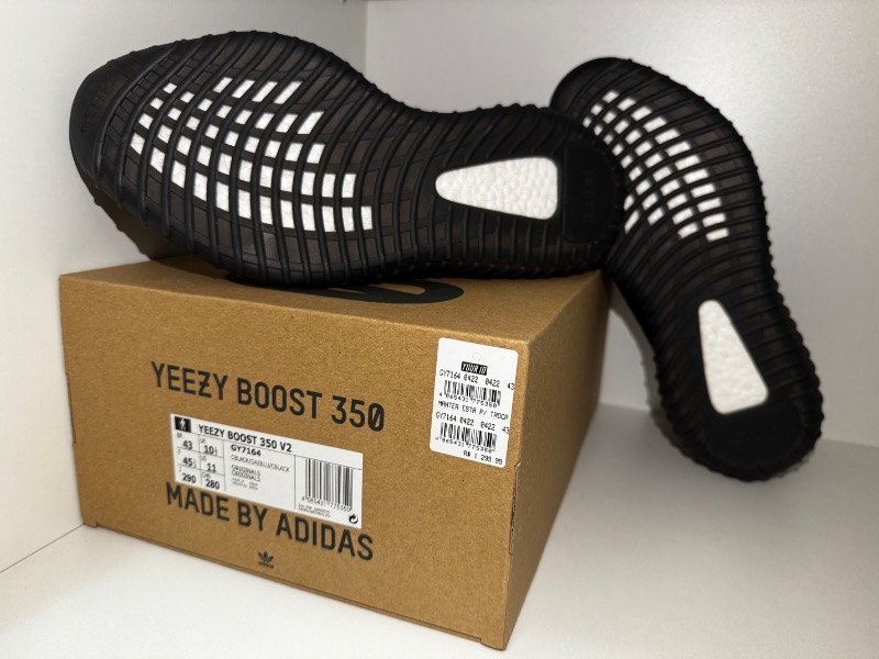 Foto 4 de Yeezy Boost 350 V2 Dazzling Blue — 43, Novo