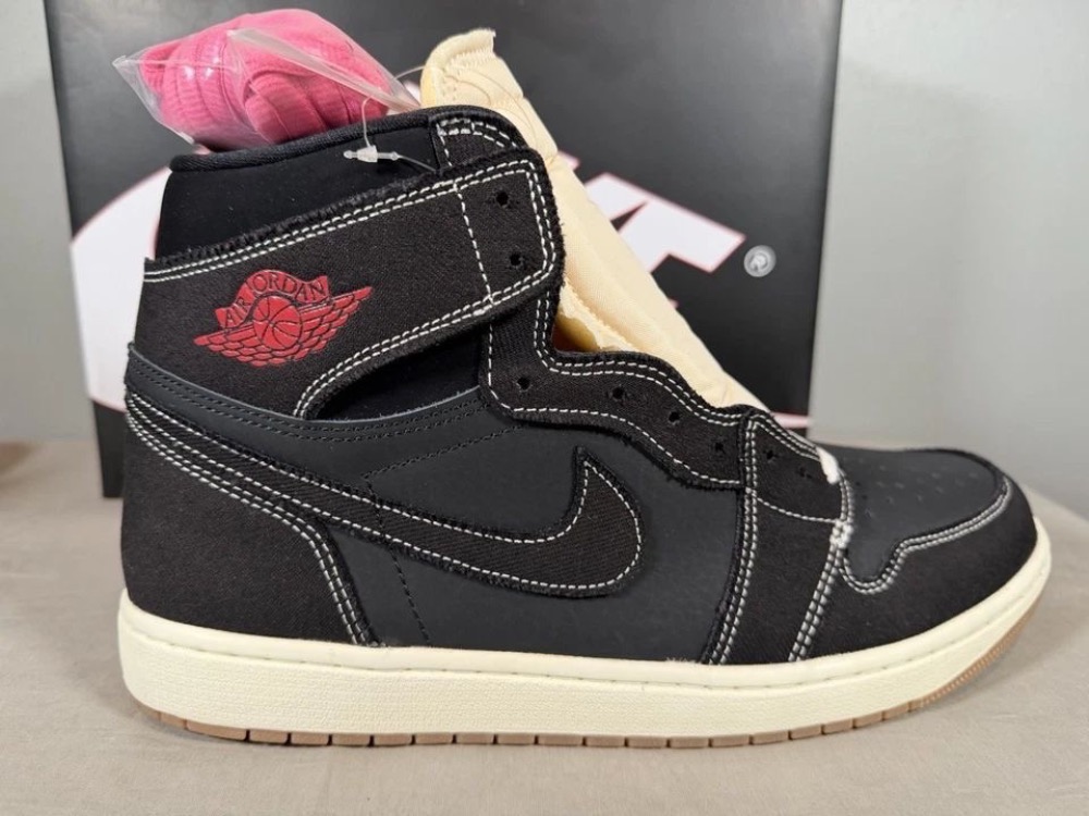 Air Jordan 1 Retro High OG Flight Club Black Sail — 39, Novo