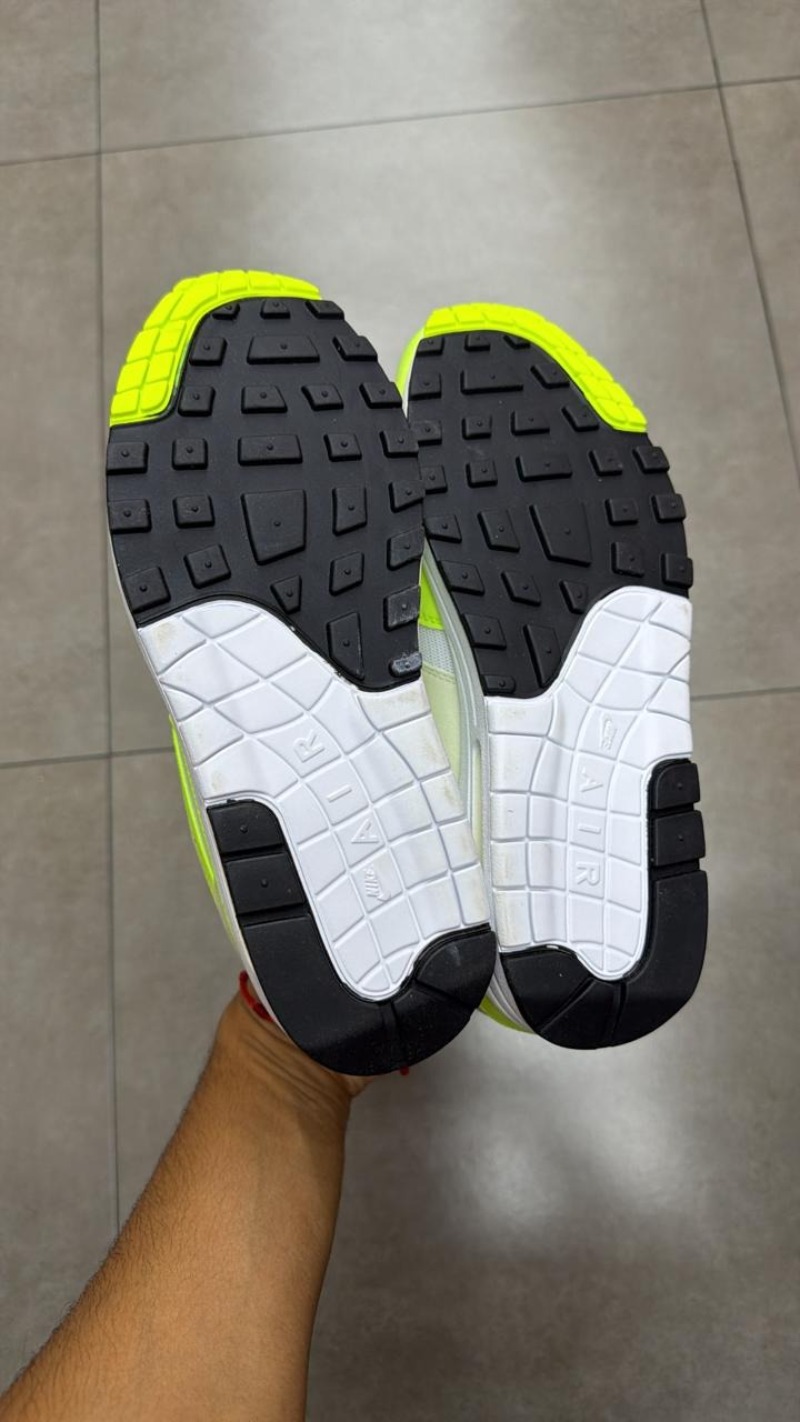 Foto 3 de Nike Air Max 1 '87 Volt Suede — 39, Novo