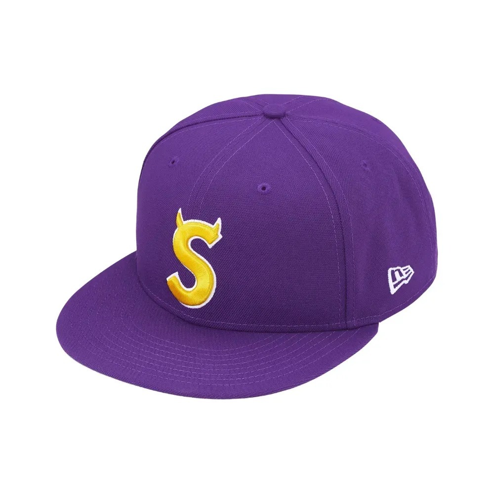 New Era x Supreme Boné Devil S Logo Purple SS26-W10 — 7-1/4, Novo