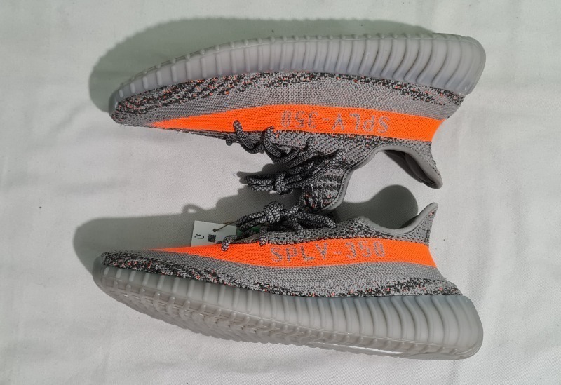 Foto 4 de Yeezy Boost 350 v2 Beluga Reflective — 44, Novo