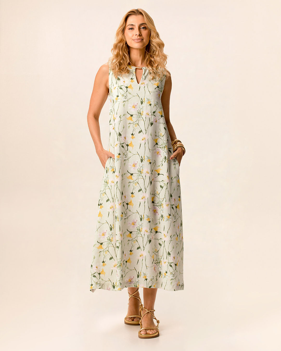 Vestido Midi Feminino Amplo Detalhe Decote Gota Em Viscolinho Texturizado — Off White - P